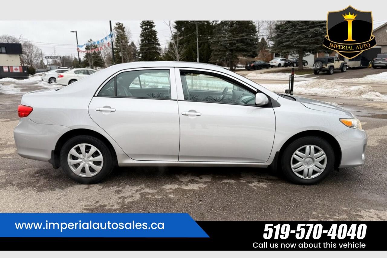 2013 Toyota Corolla CE-LOW KMS. Photo