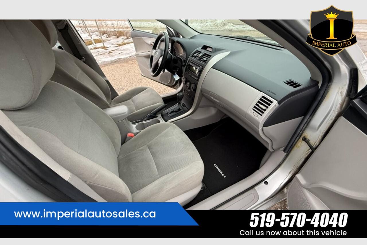 2013 Toyota Corolla CE-LOW KMS. Photo