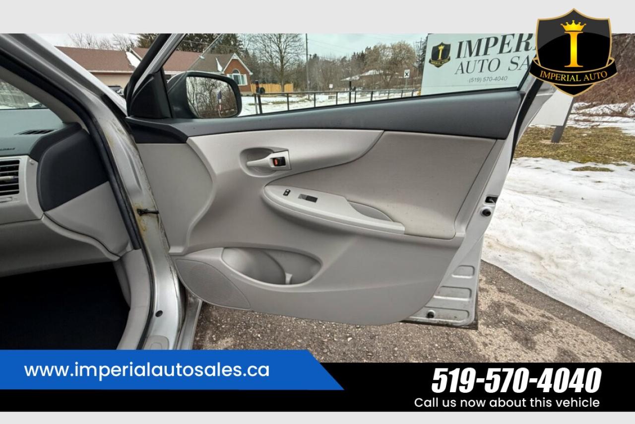 2013 Toyota Corolla CE-LOW KMS. Photo