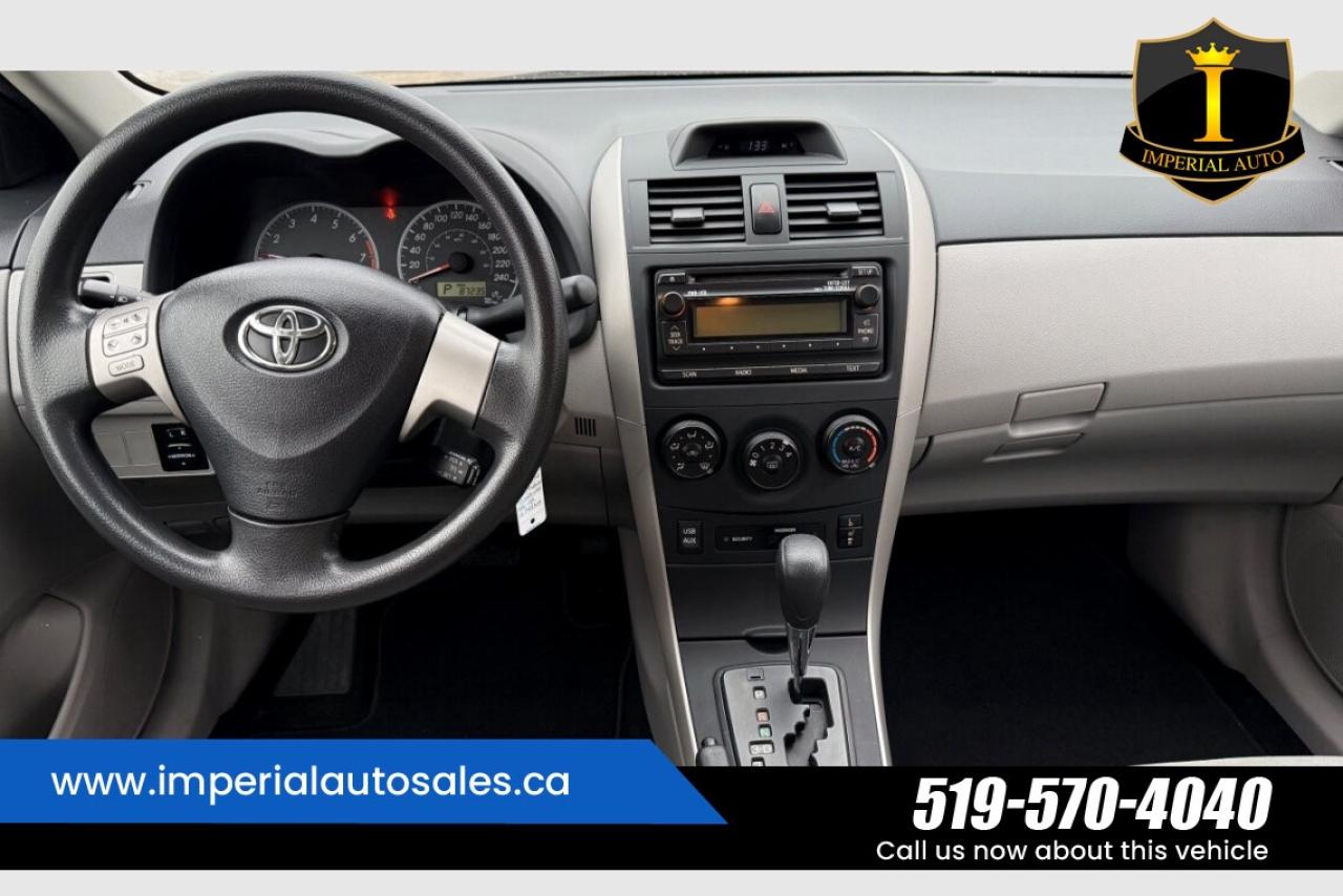 2013 Toyota Corolla CE-LOW KMS. Photo