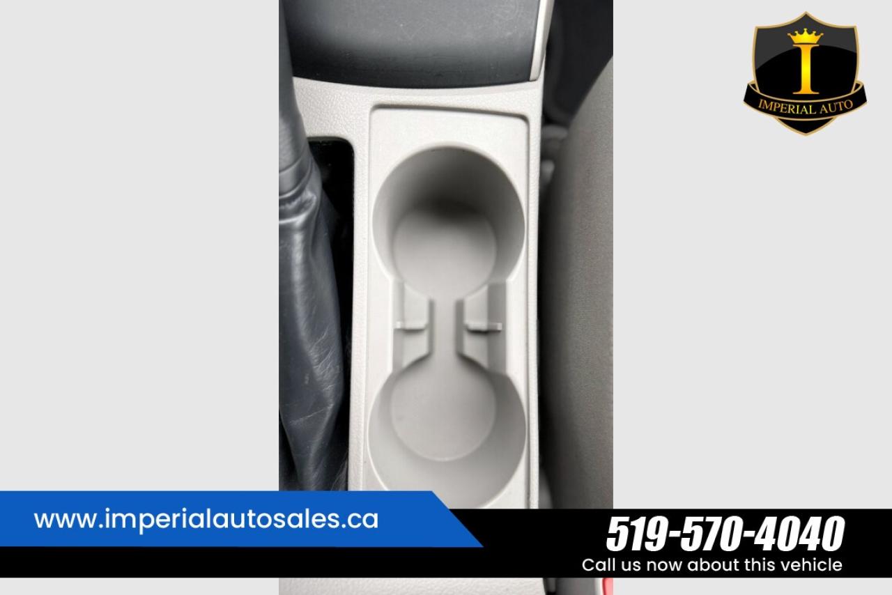 2013 Toyota Corolla CE-LOW KMS. Photo