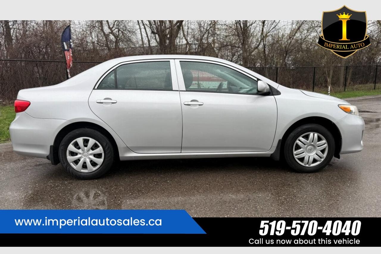 2013 Toyota Corolla -CE- LOW KMS. Photo