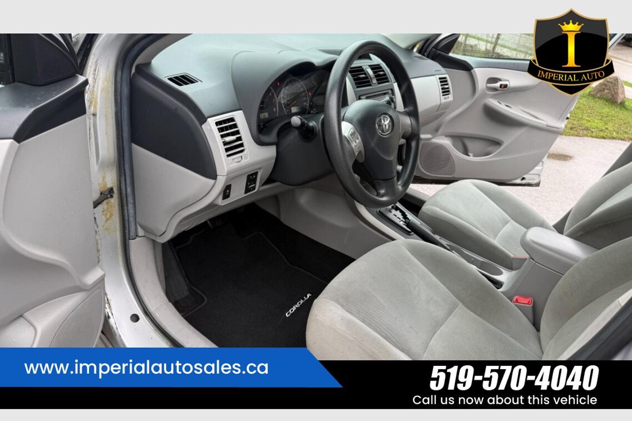 2013 Toyota Corolla -CE- LOW KMS. Photo