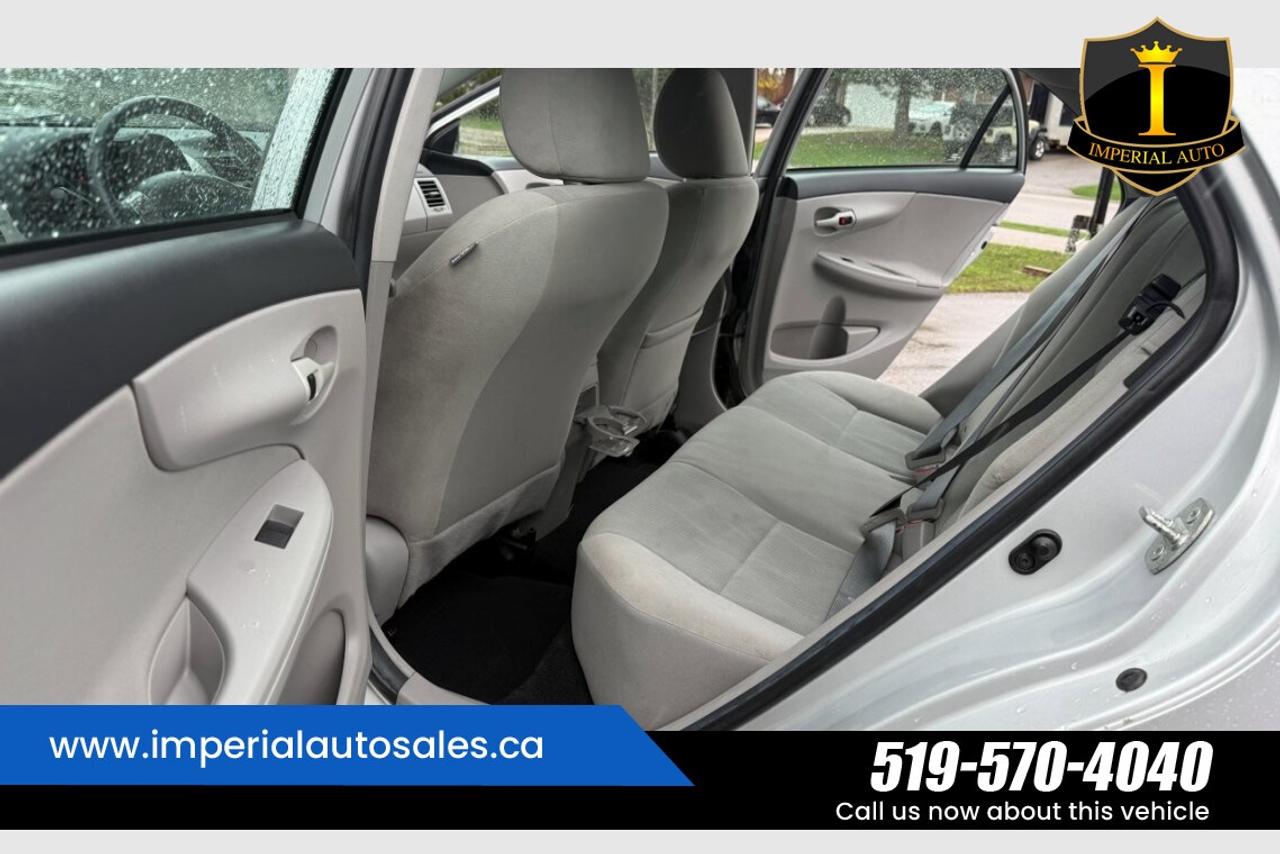 2013 Toyota Corolla -CE- LOW KMS. Photo