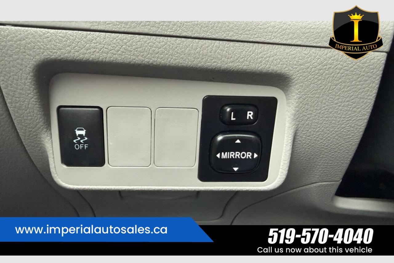 2013 Toyota Corolla -CE- LOW KMS. Photo