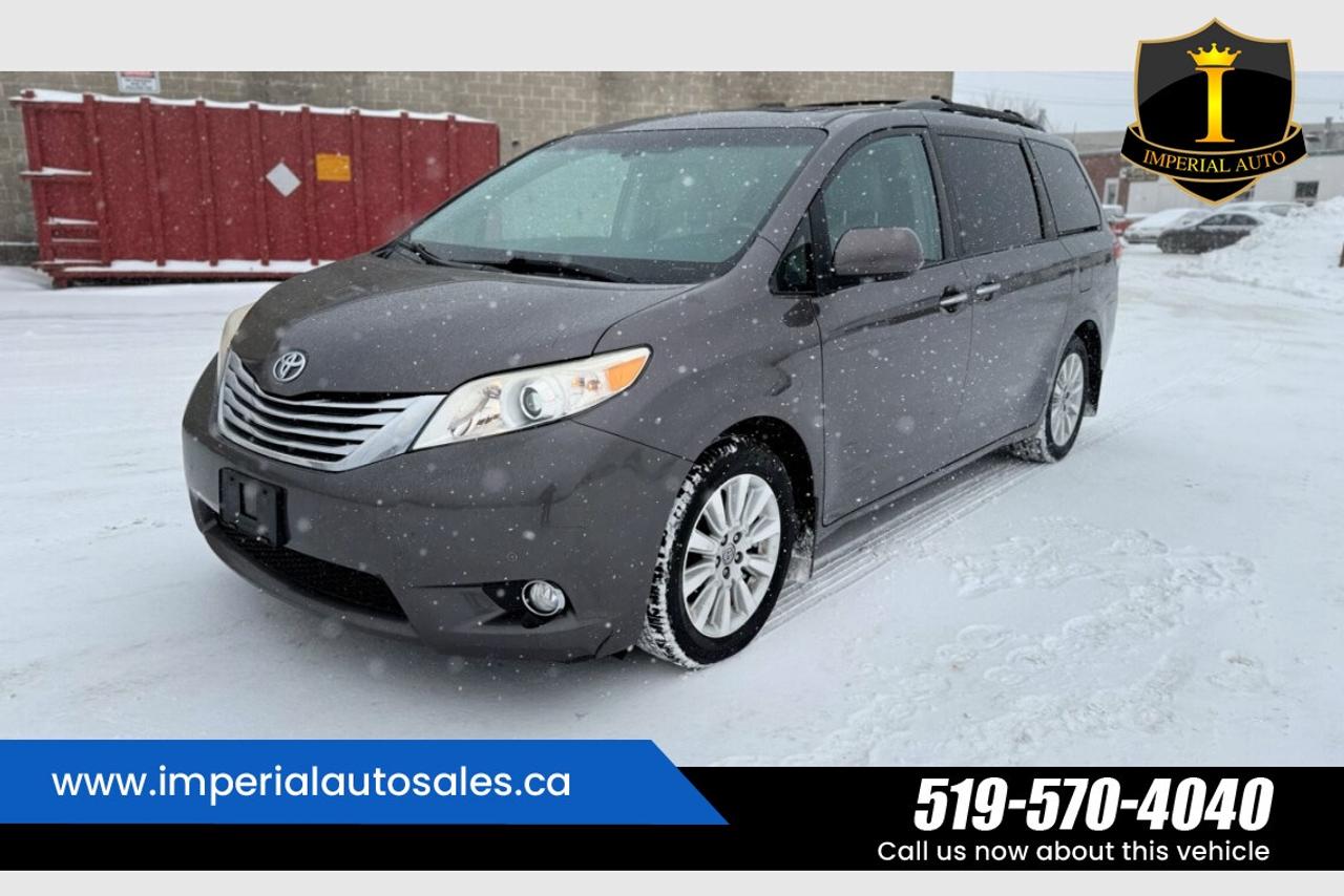 2012 Toyota Sienna XLE Photo