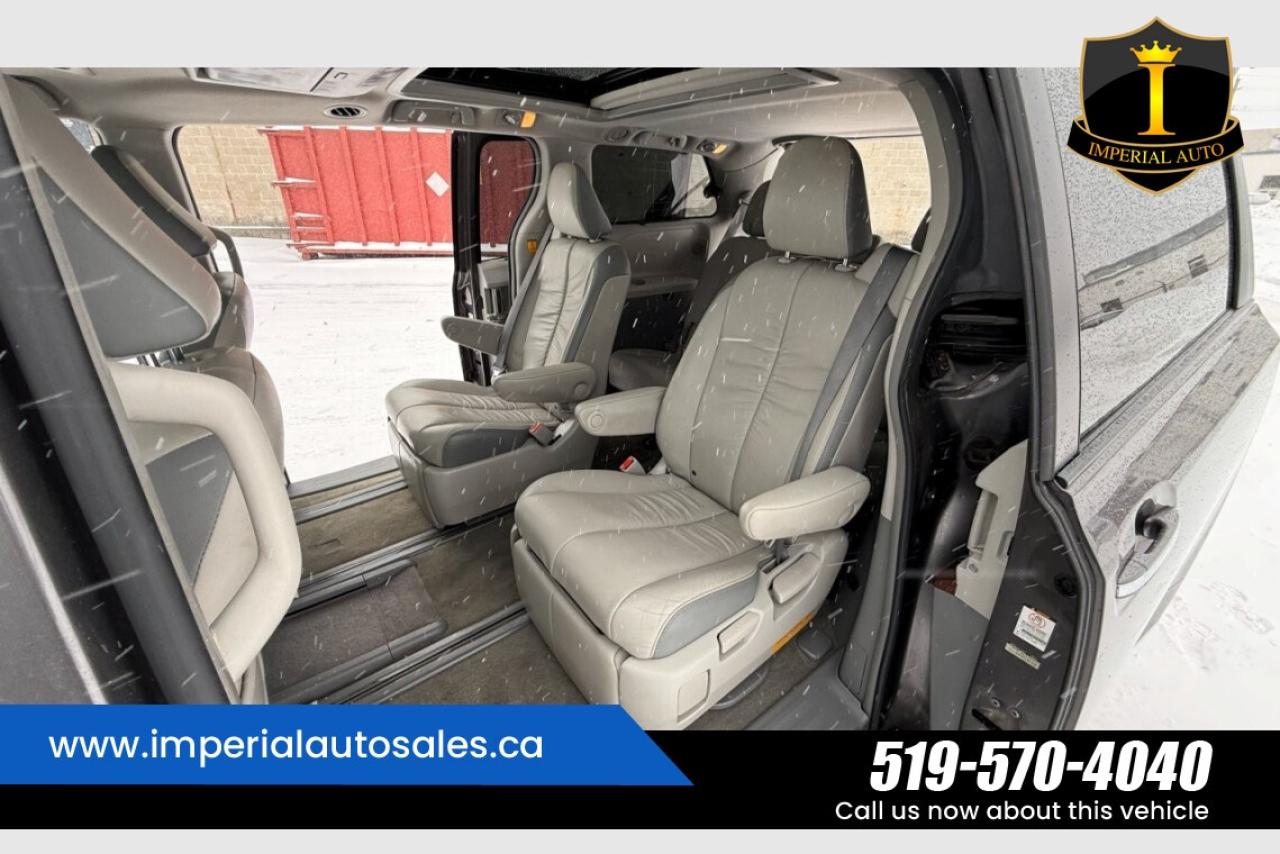 2012 Toyota Sienna XLE Photo