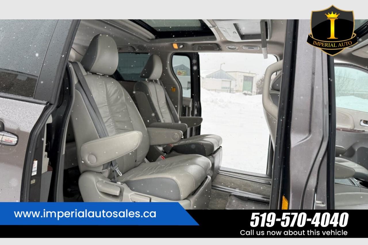 2012 Toyota Sienna XLE Photo