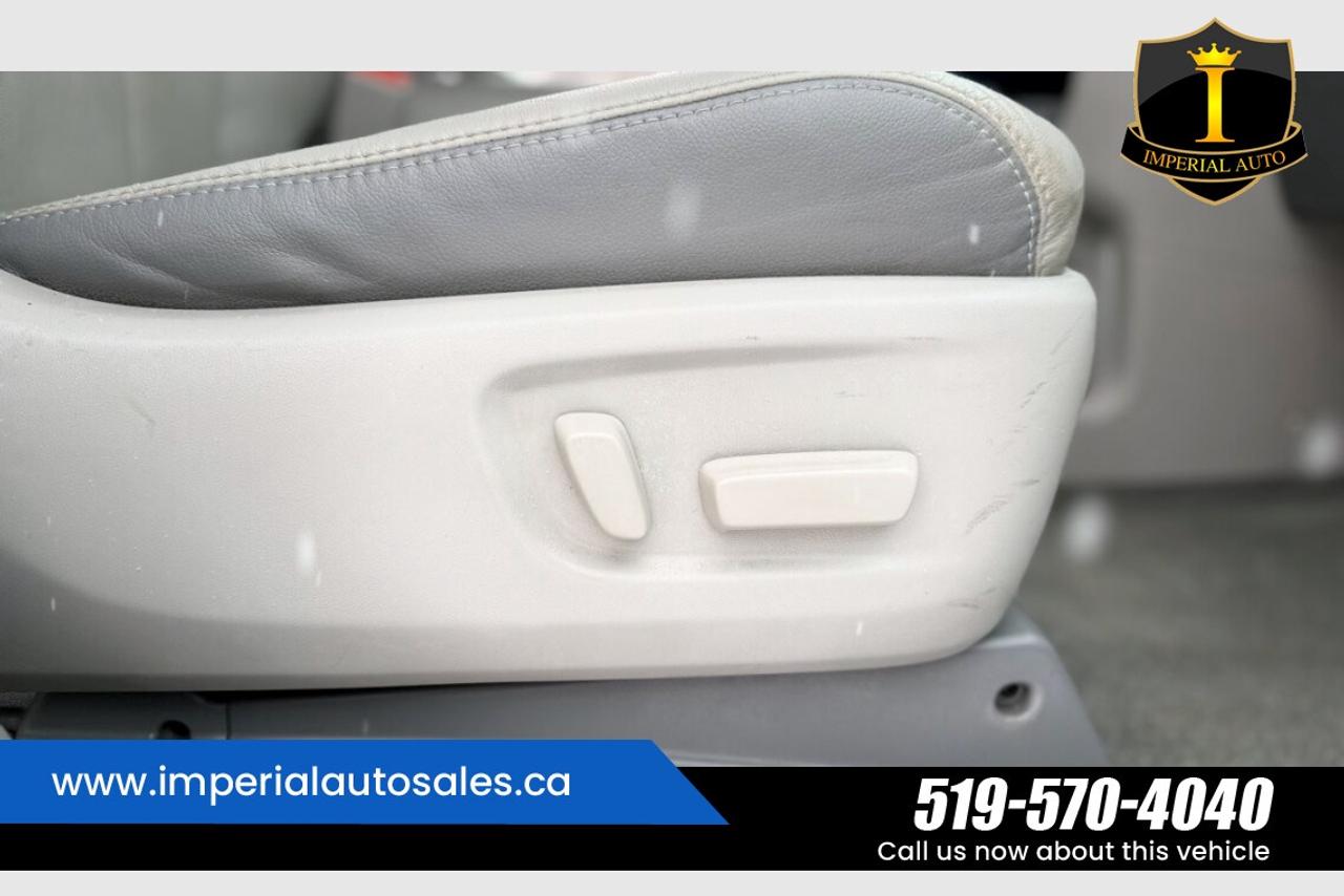 2012 Toyota Sienna XLE Photo