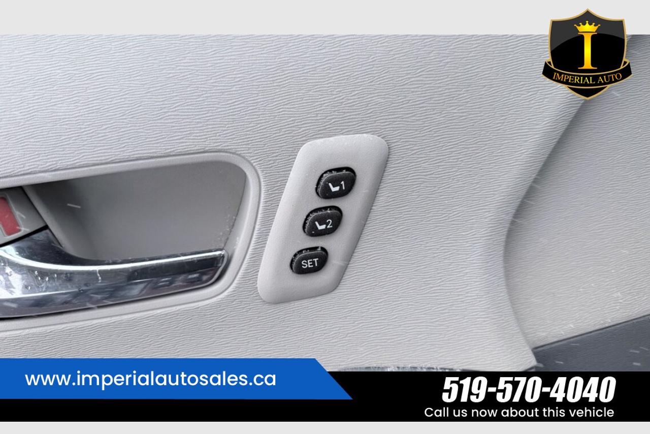 2012 Toyota Sienna XLE Photo