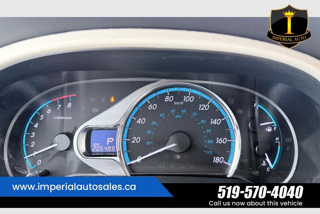 2012 Toyota Sienna XLE Photo