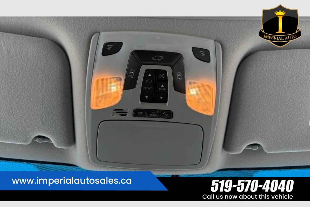 2012 Toyota Sienna XLE Photo