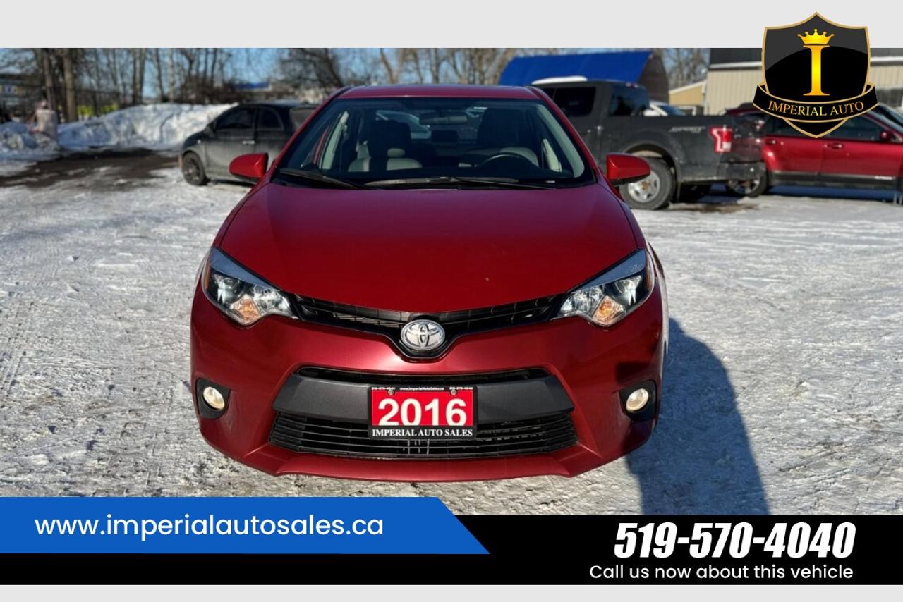 2016 Toyota Corolla LE Photo4