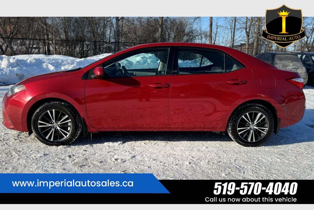 2016 Toyota Corolla LE Photo