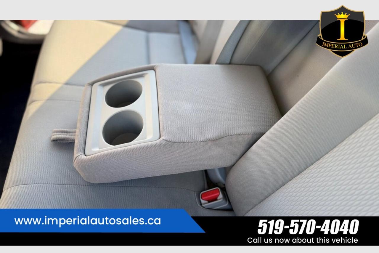 2016 Toyota Corolla LE Photo