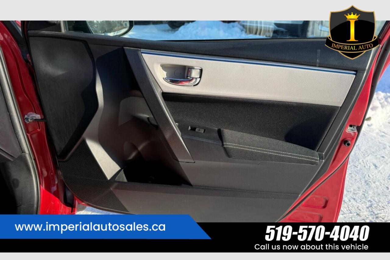 2016 Toyota Corolla LE Photo