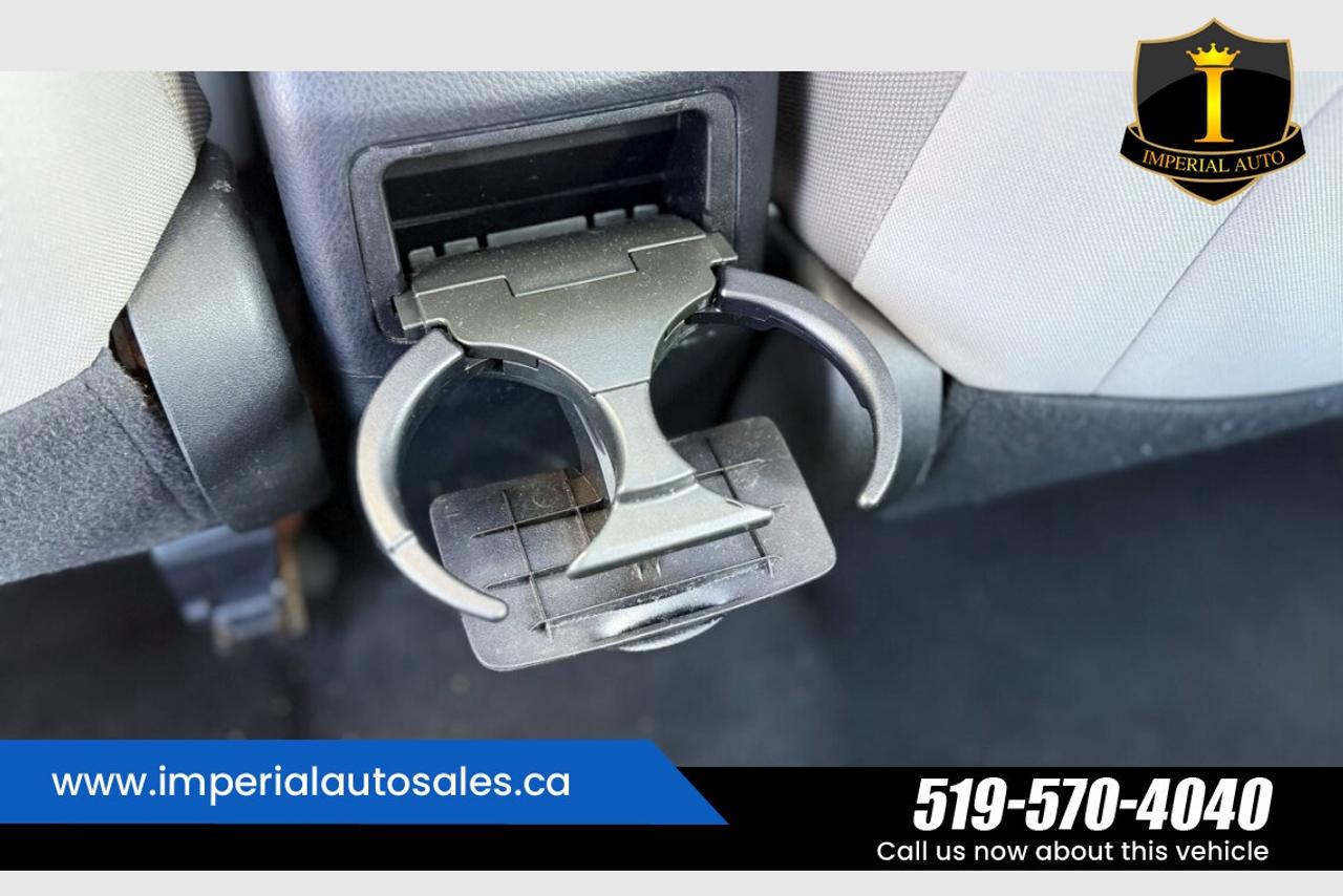 2016 Toyota Corolla LE Photo