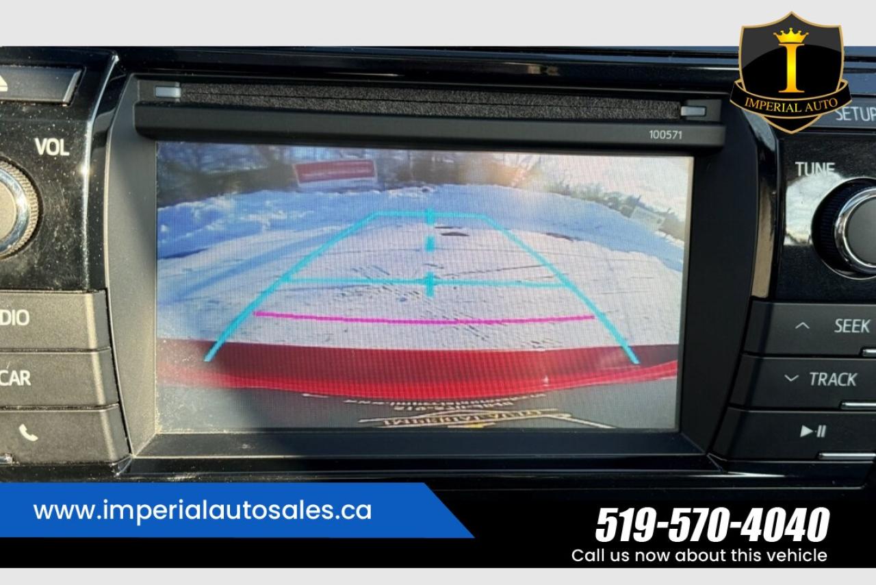 2016 Toyota Corolla LE Photo