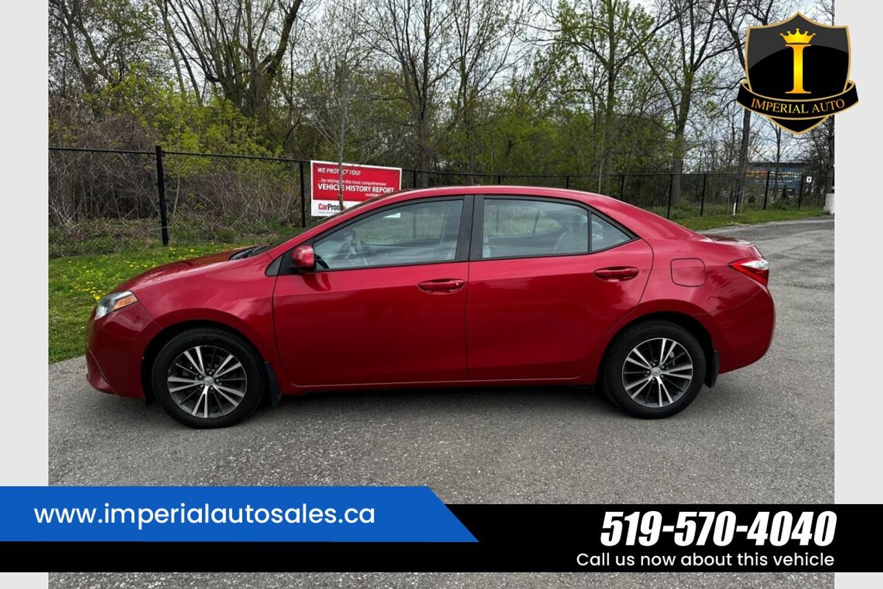 2016 Toyota Corolla LE Photo