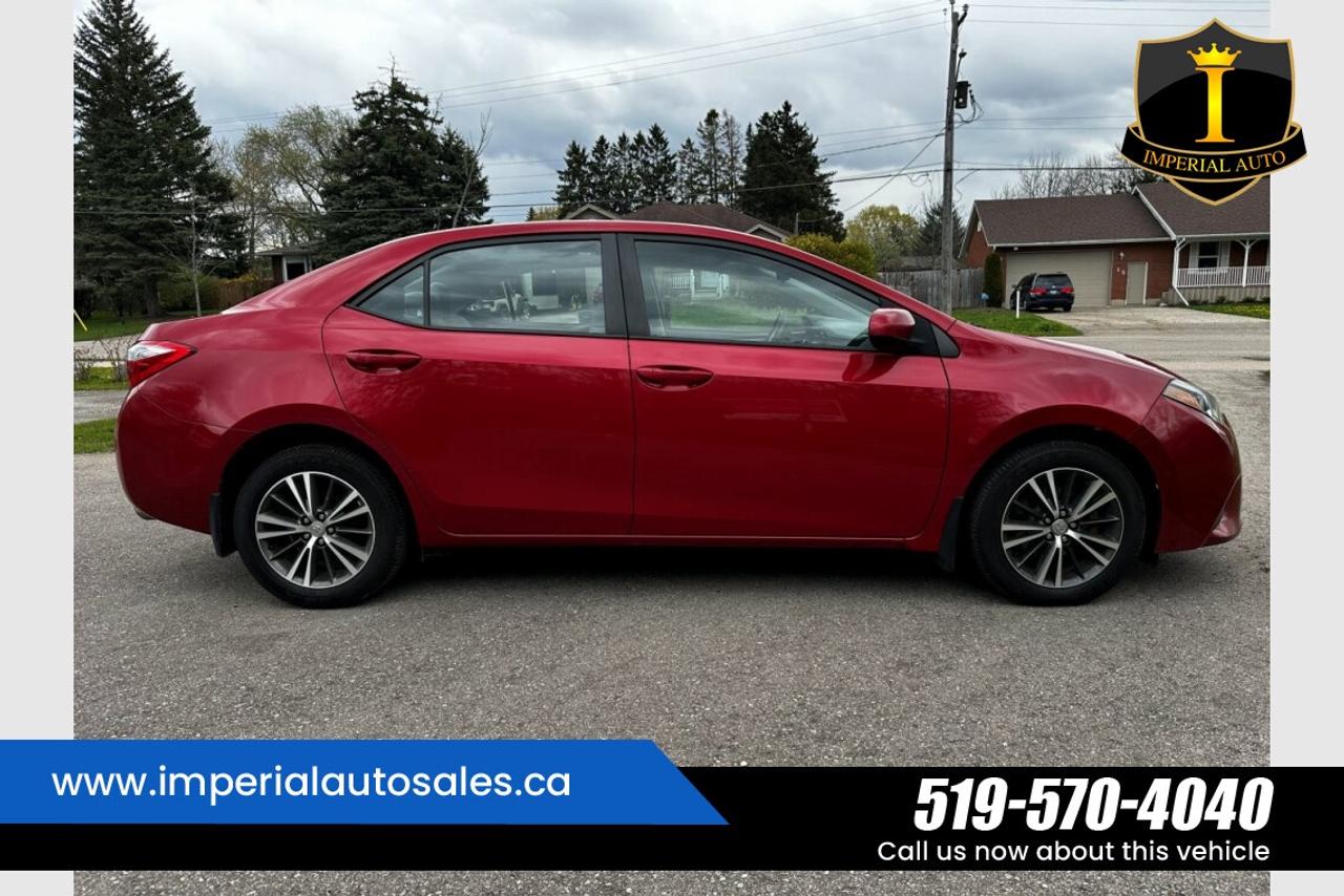 2016 Toyota Corolla LE Photo