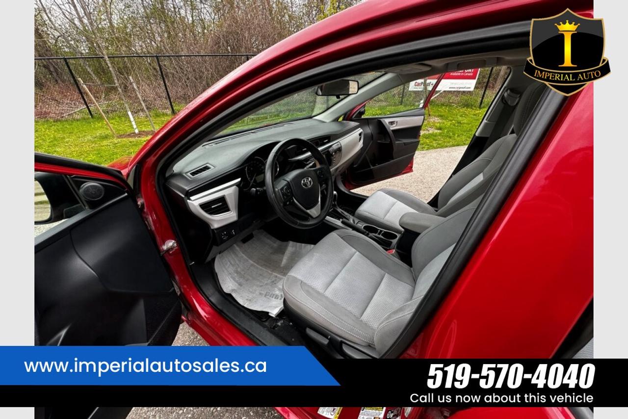 2016 Toyota Corolla LE Photo