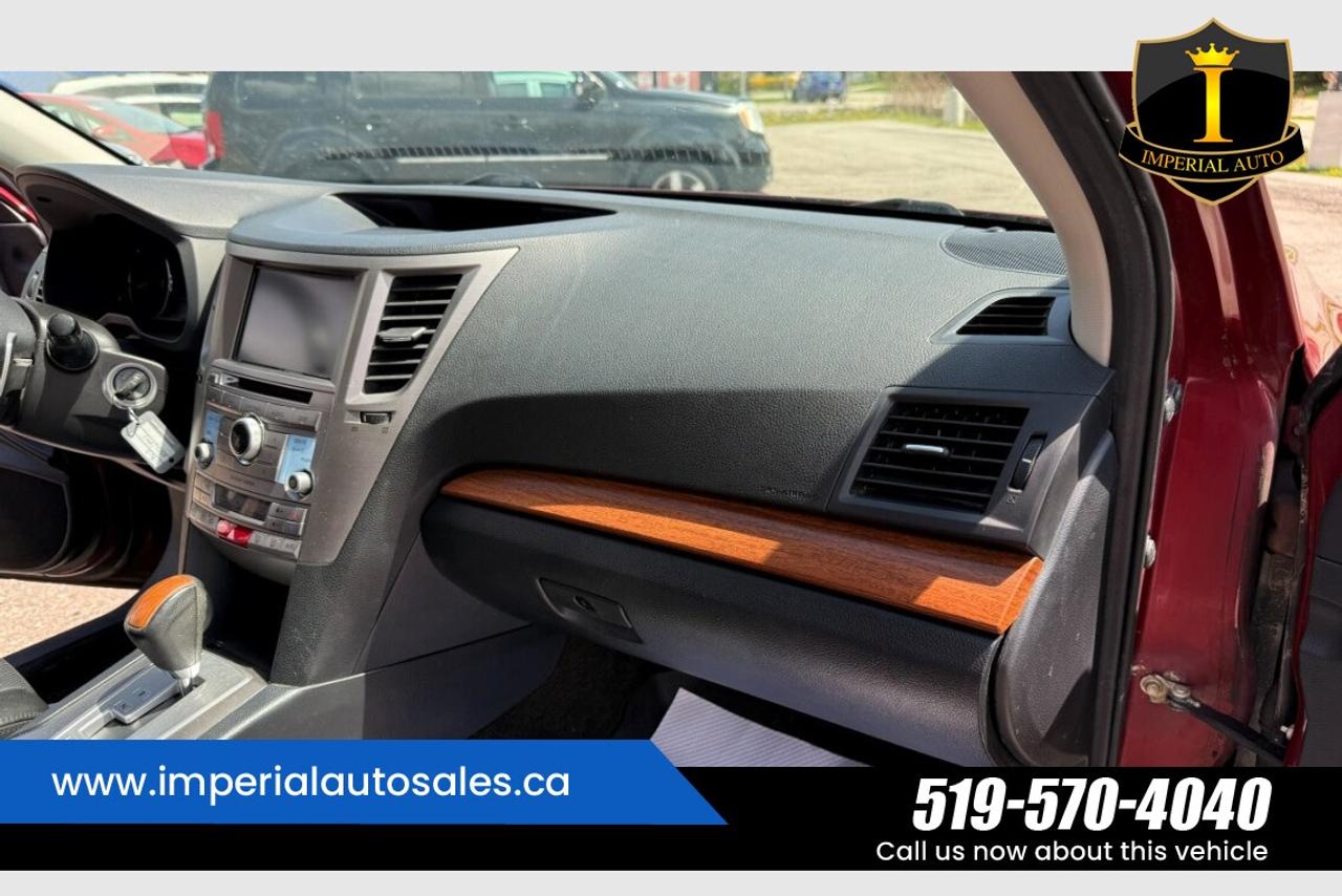 2014 Subaru Outback LIMITED EDITION Photo