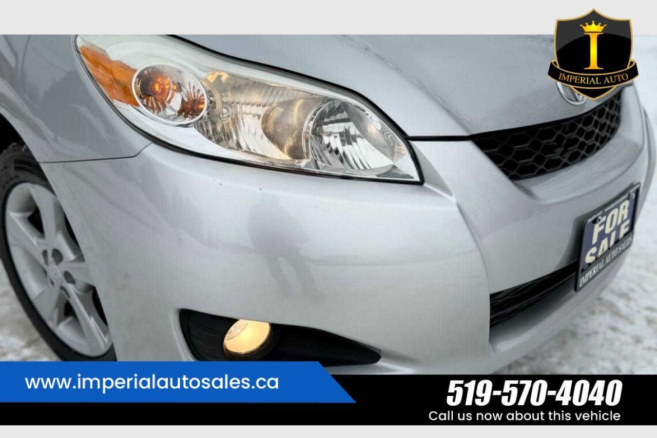 2013 Toyota Matrix L- SUNROOF Photo