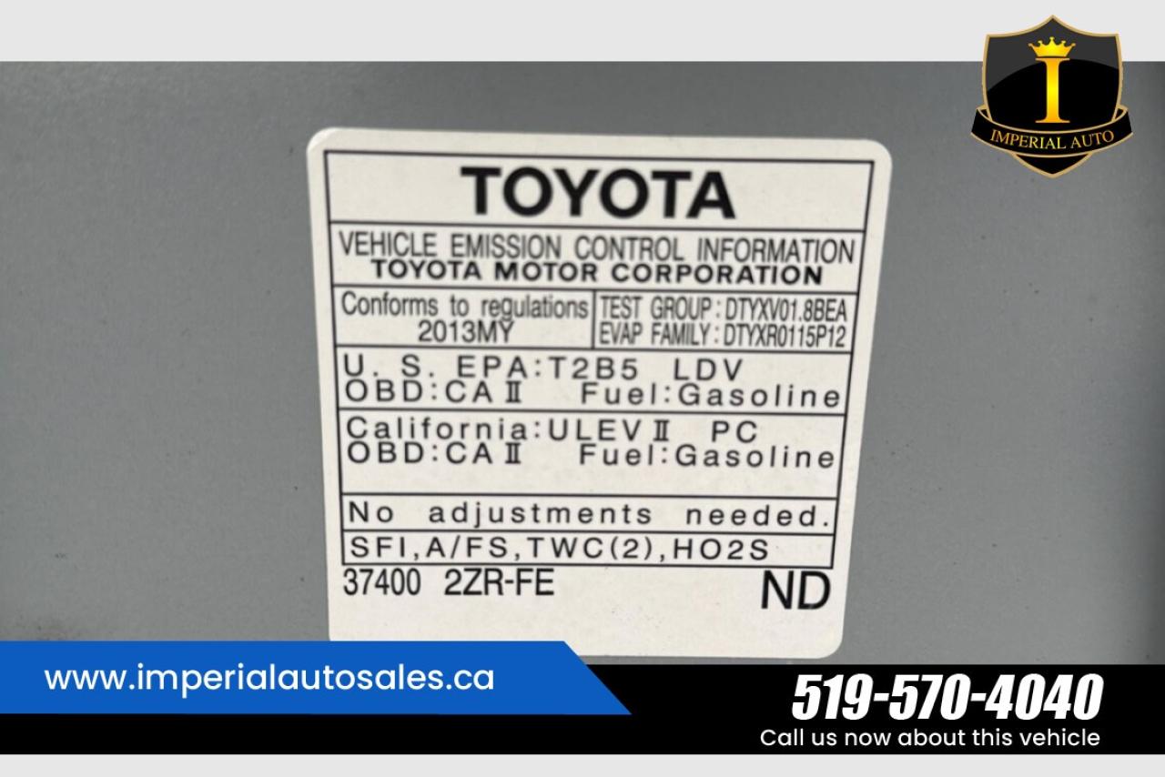 2013 Toyota Matrix L- SUNROOF Photo