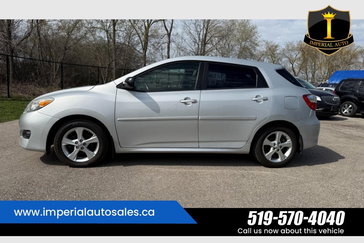 2013 Toyota Matrix 1.8L. FWD.SUNROOF Photo