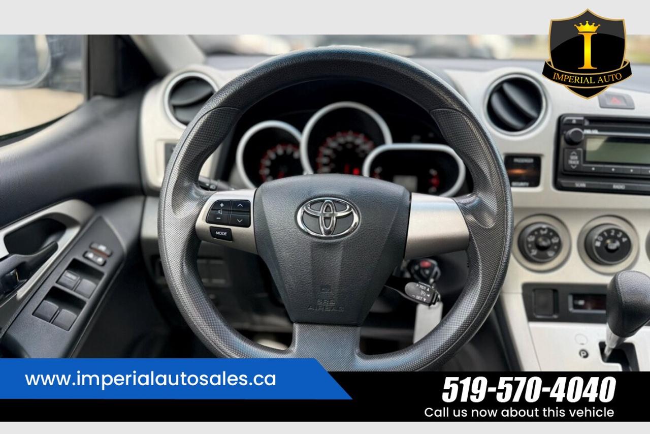 2013 Toyota Matrix 1.8L. FWD.SUNROOF Photo