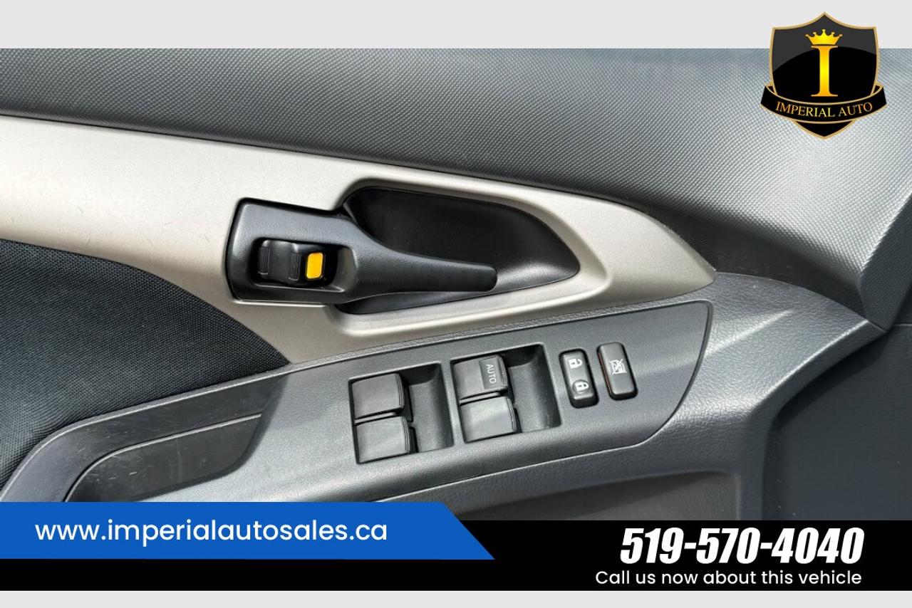2013 Toyota Matrix 1.8L. FWD.SUNROOF Photo