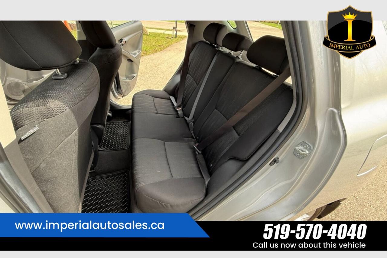 2013 Toyota Matrix 1.8L. FWD.SUNROOF Photo