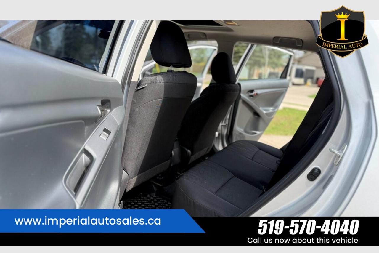 2013 Toyota Matrix 1.8L. FWD.SUNROOF Photo