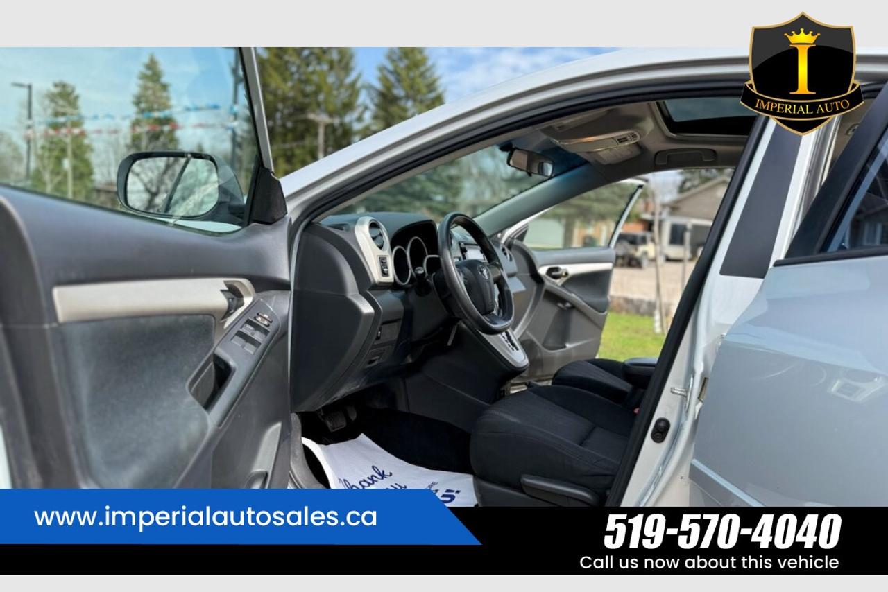 2013 Toyota Matrix 1.8L. FWD.SUNROOF Photo