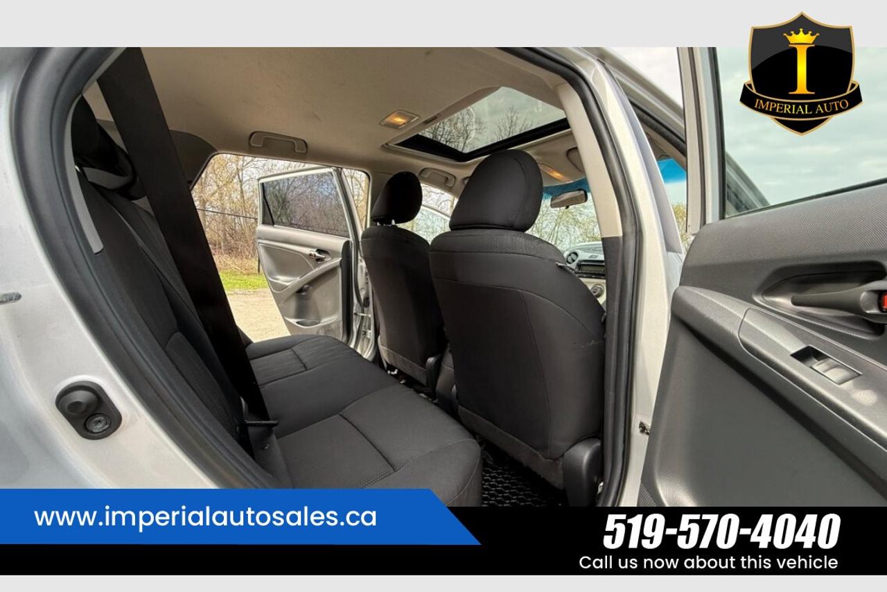 2013 Toyota Matrix 1.8L. FWD.SUNROOF Photo