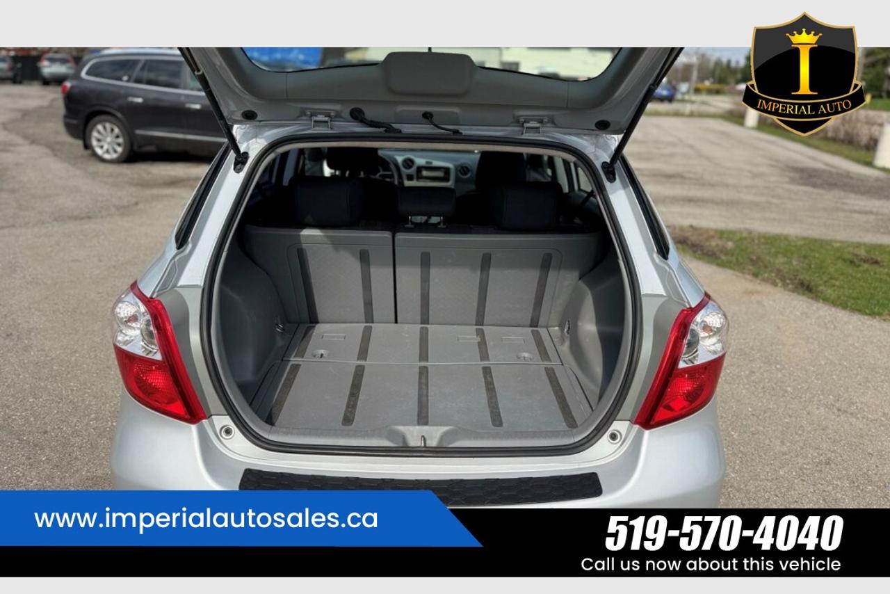 2013 Toyota Matrix 1.8L. FWD.SUNROOF Photo