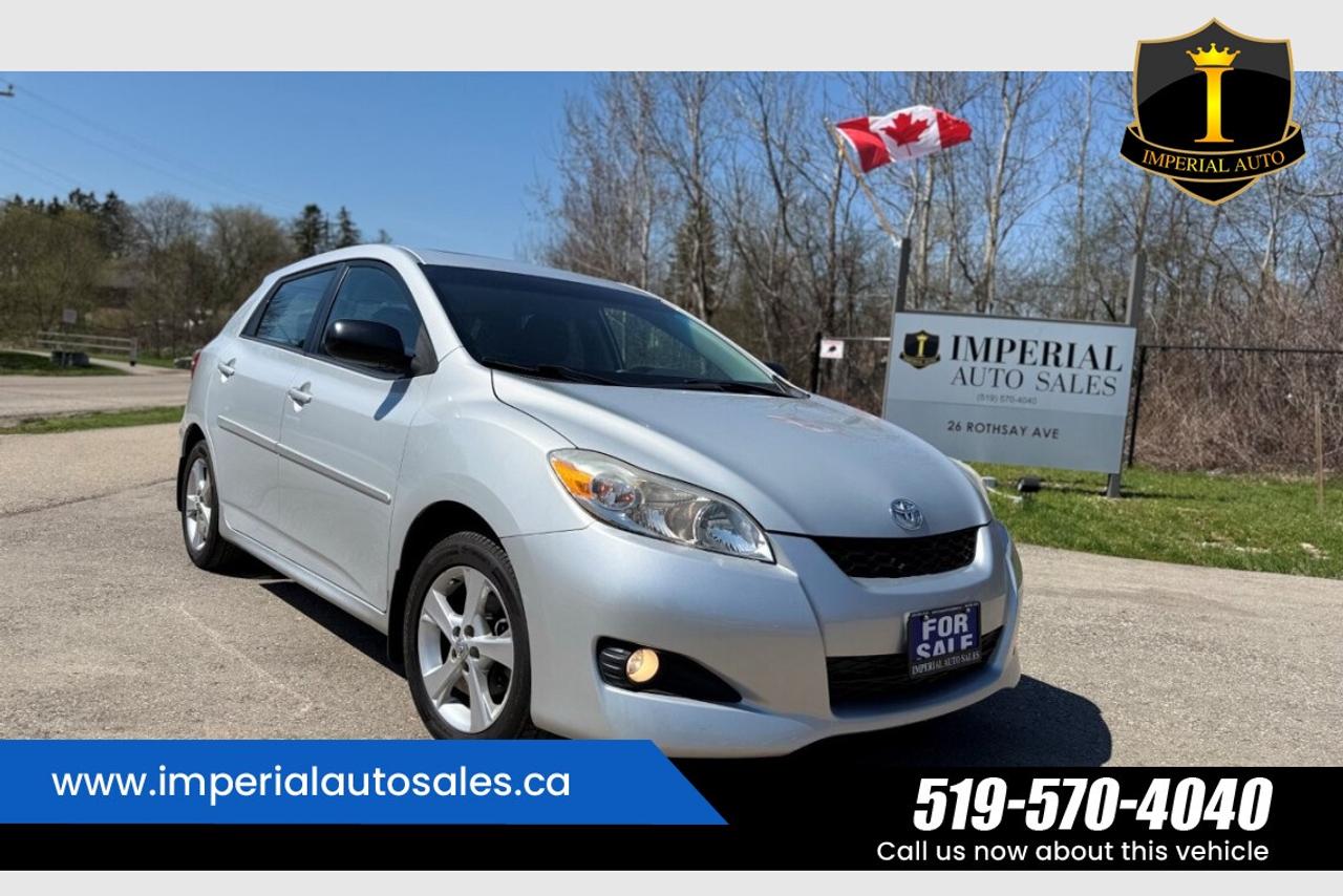 2013 Toyota Matrix 1.8L. FWD.SUNROOF Photo0