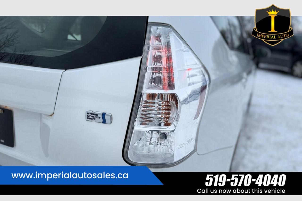 2013 Toyota Prius V Hybrid-Hatchback Photo