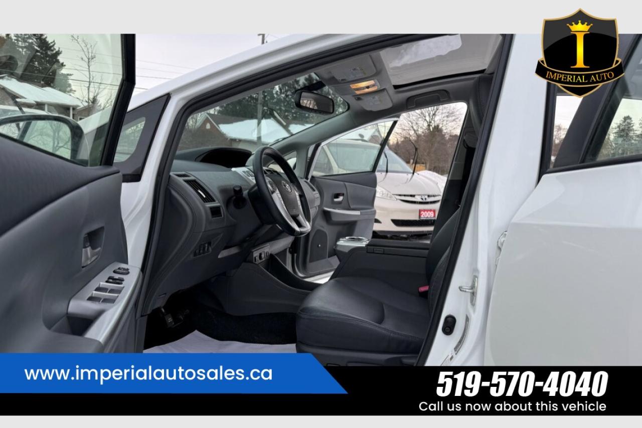 2013 Toyota Prius V Hybrid-Hatchback Photo