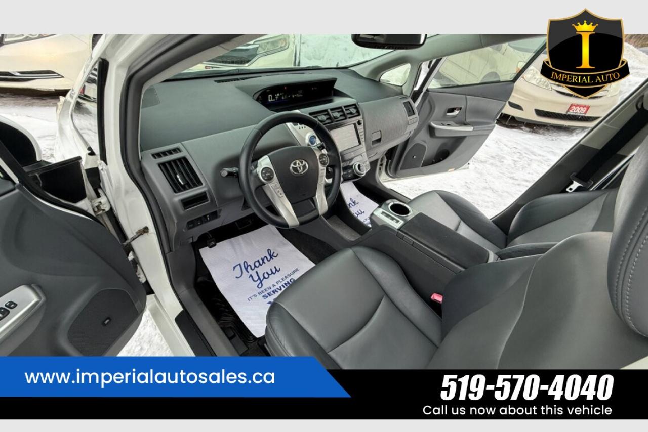 2013 Toyota Prius V Hybrid-Hatchback Photo