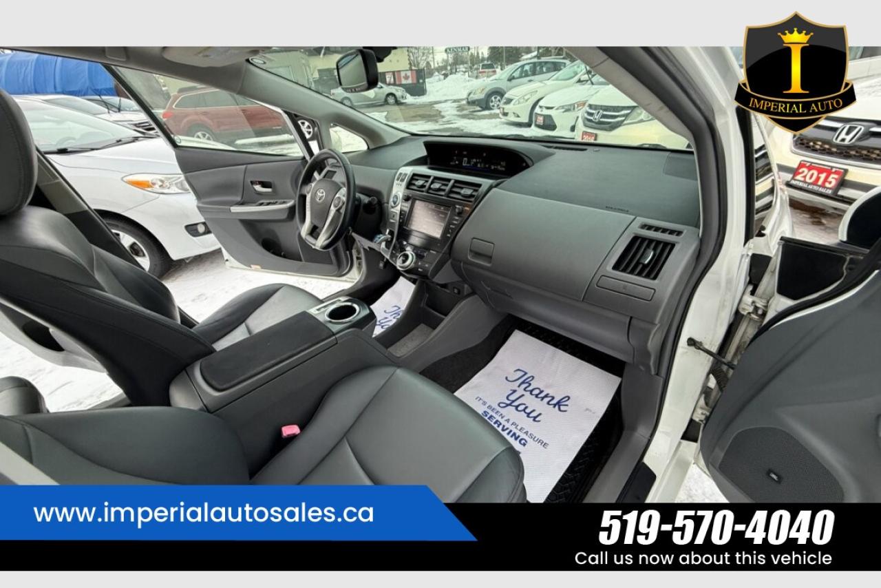 2013 Toyota Prius V Hybrid-Hatchback Photo