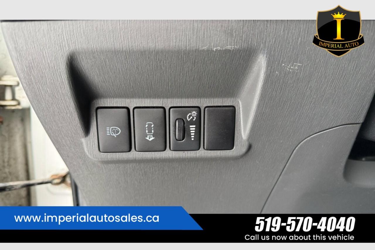 2013 Toyota Prius V Hybrid-Hatchback Photo