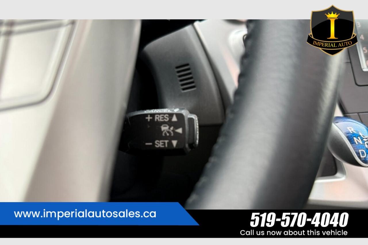 2013 Toyota Prius V Hybrid-Hatchback Photo