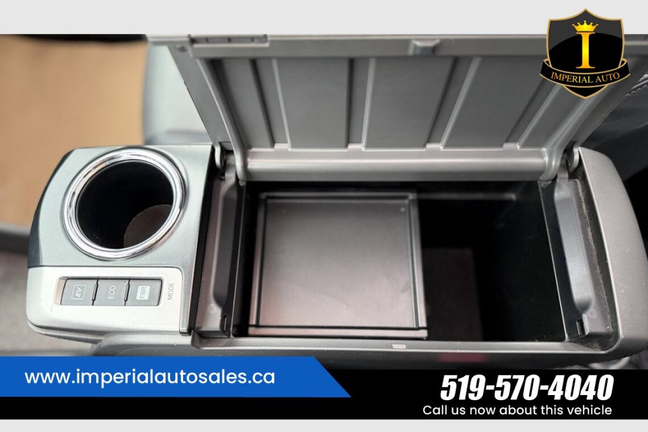 2013 Toyota Prius V Hybrid-Hatchback Photo