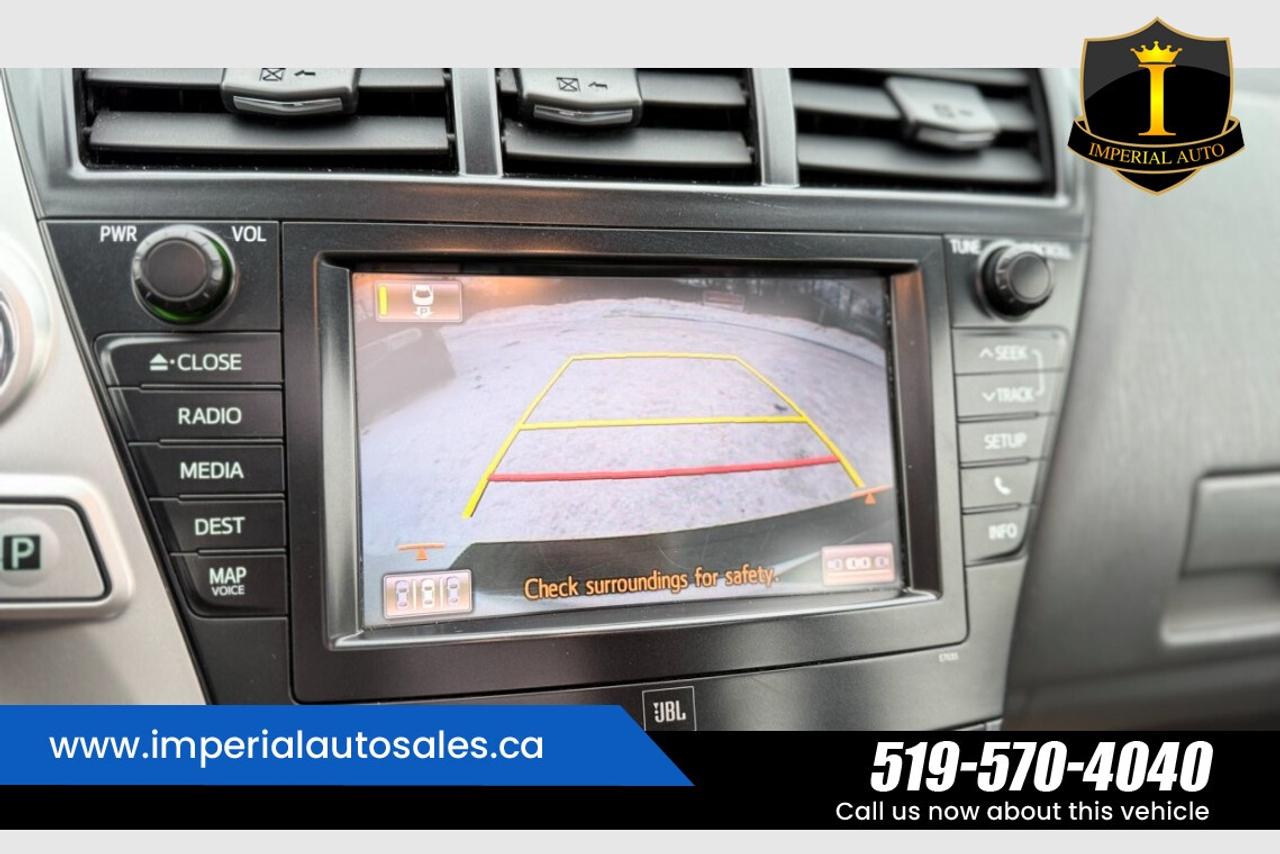 2013 Toyota Prius V Hybrid-Hatchback Photo