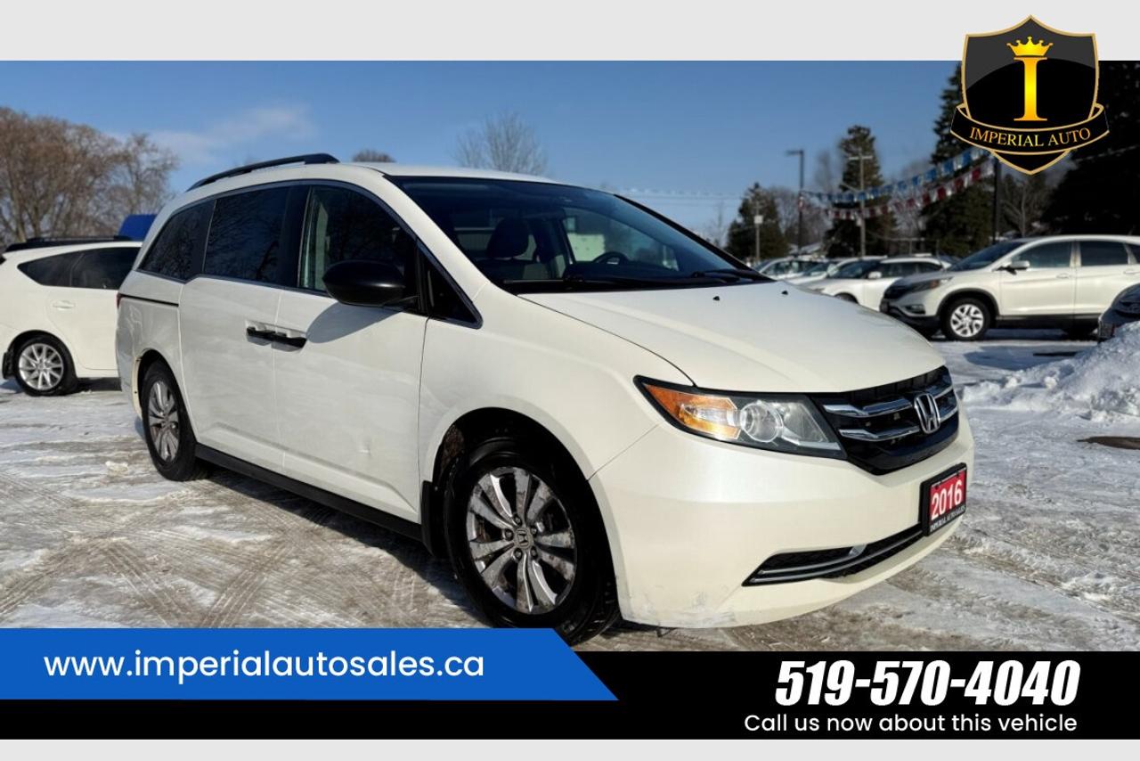 2016 Honda Odyssey SE Photo