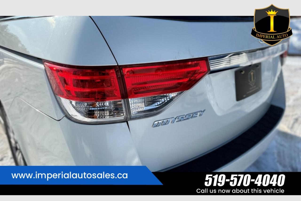 2016 Honda Odyssey SE Photo