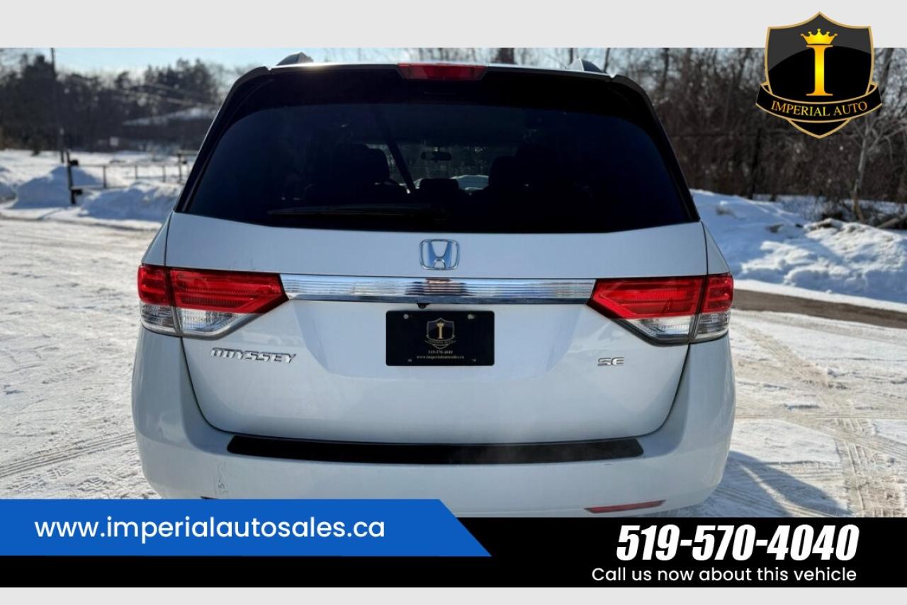 2016 Honda Odyssey SE Photo