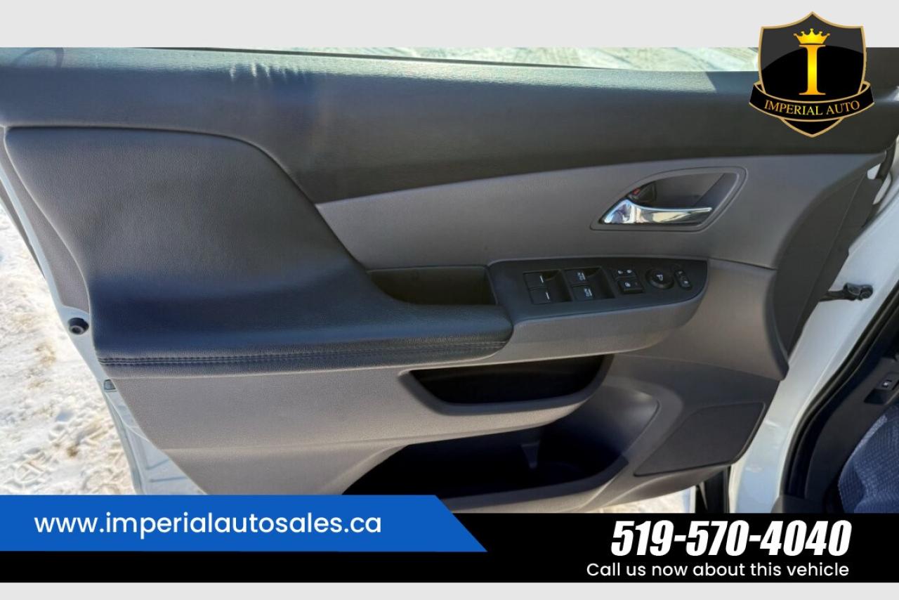 2016 Honda Odyssey SE Photo