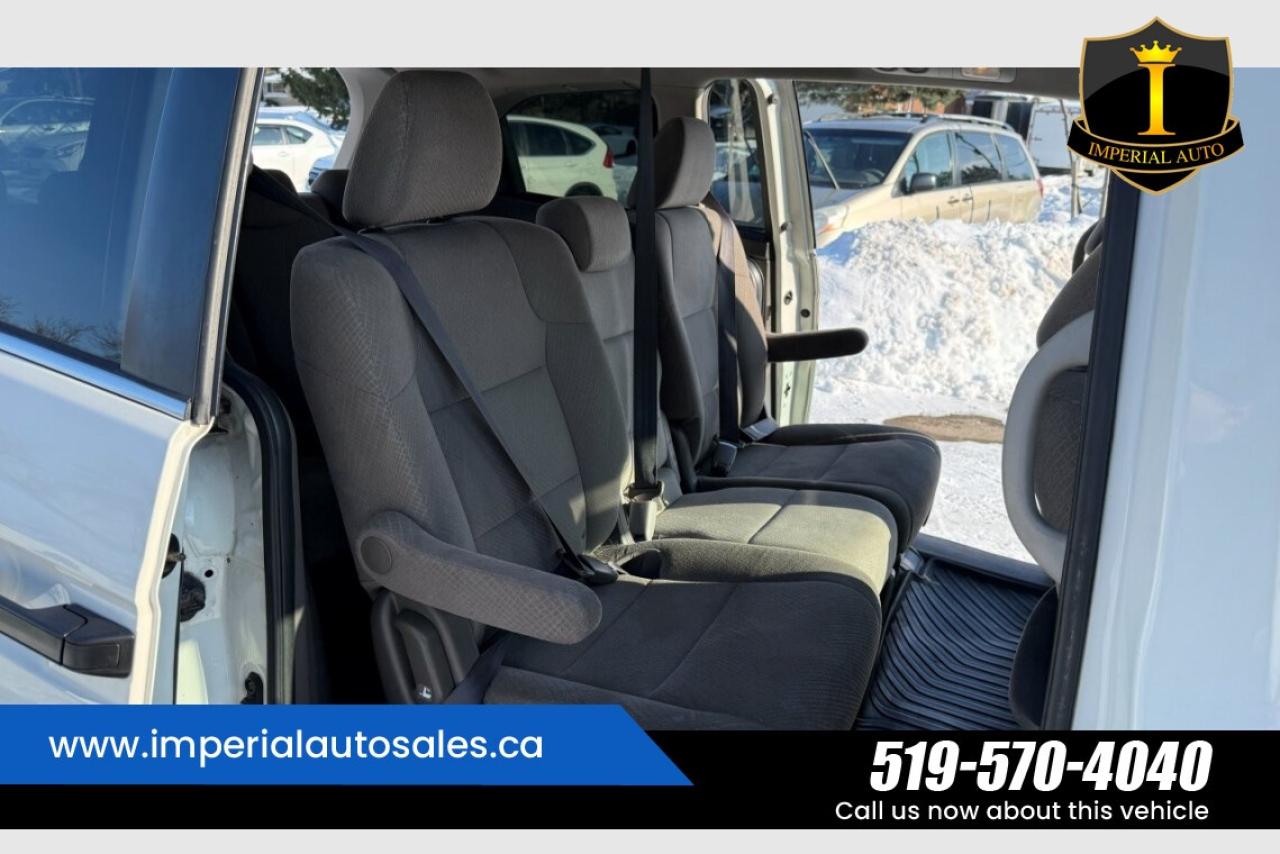 2016 Honda Odyssey SE Photo